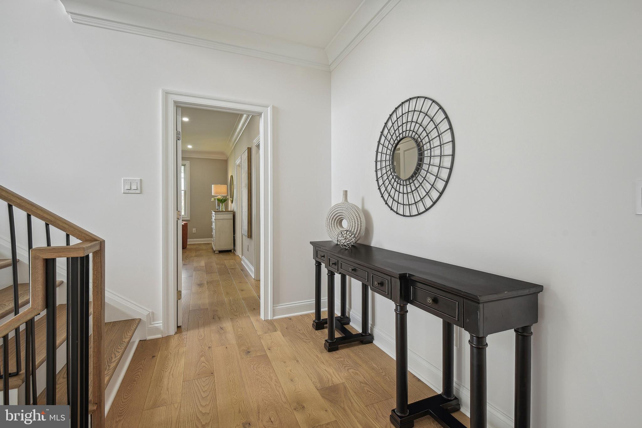 OVER LEE KNOLLS - Residential