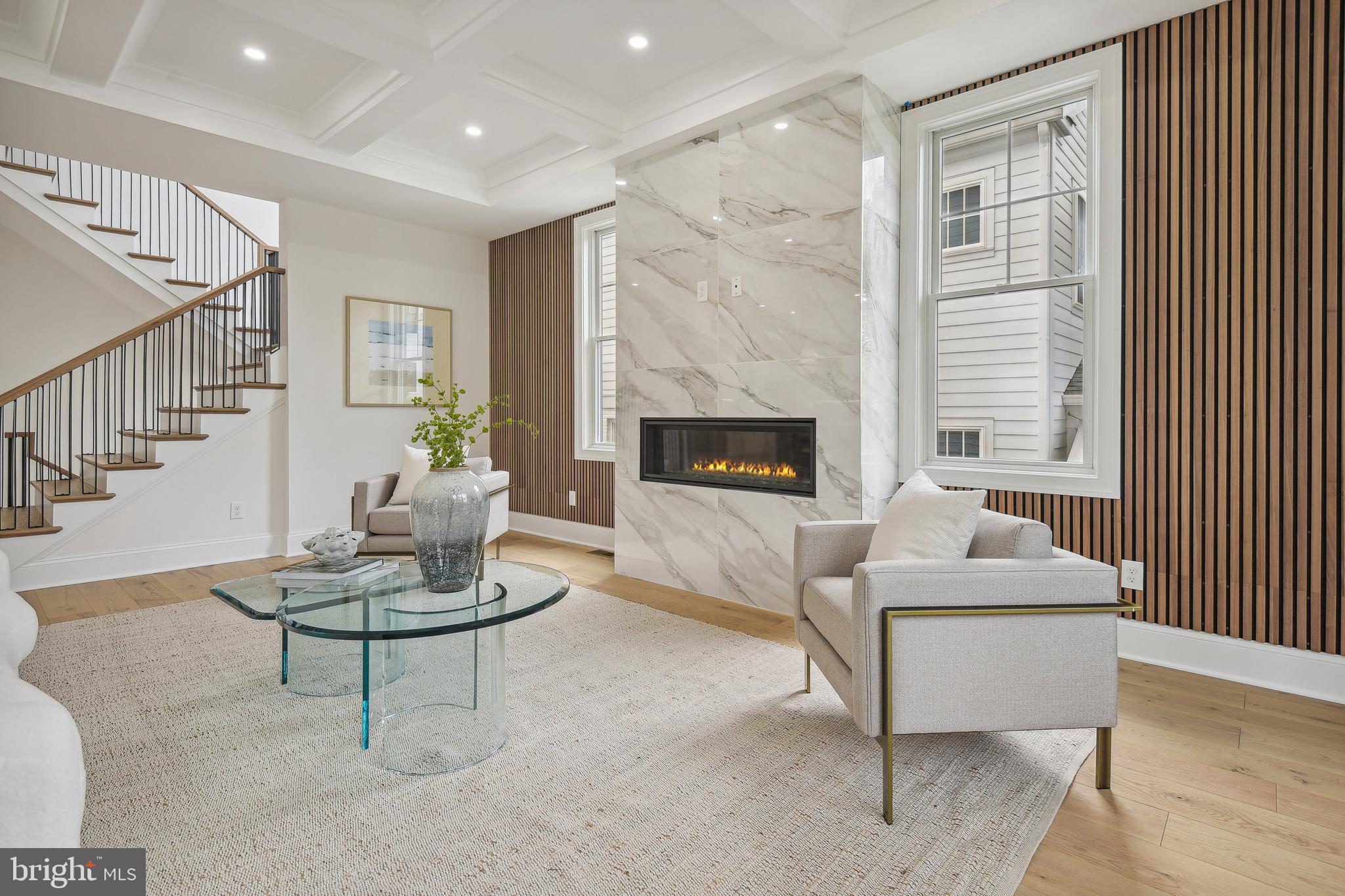 OVER LEE KNOLLS - Residential