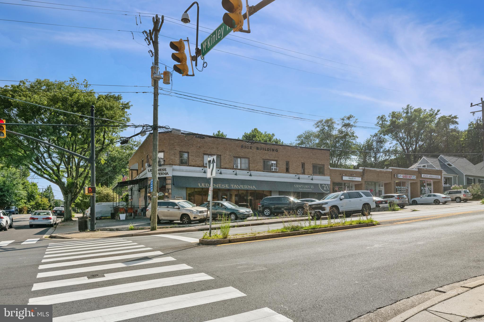 OVER LEE KNOLLS - Residential