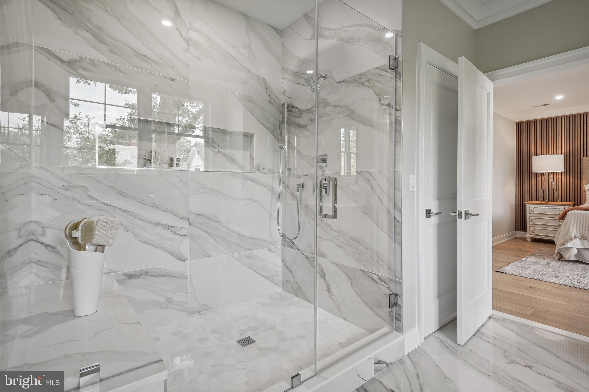 OVER LEE KNOLLS - Residential