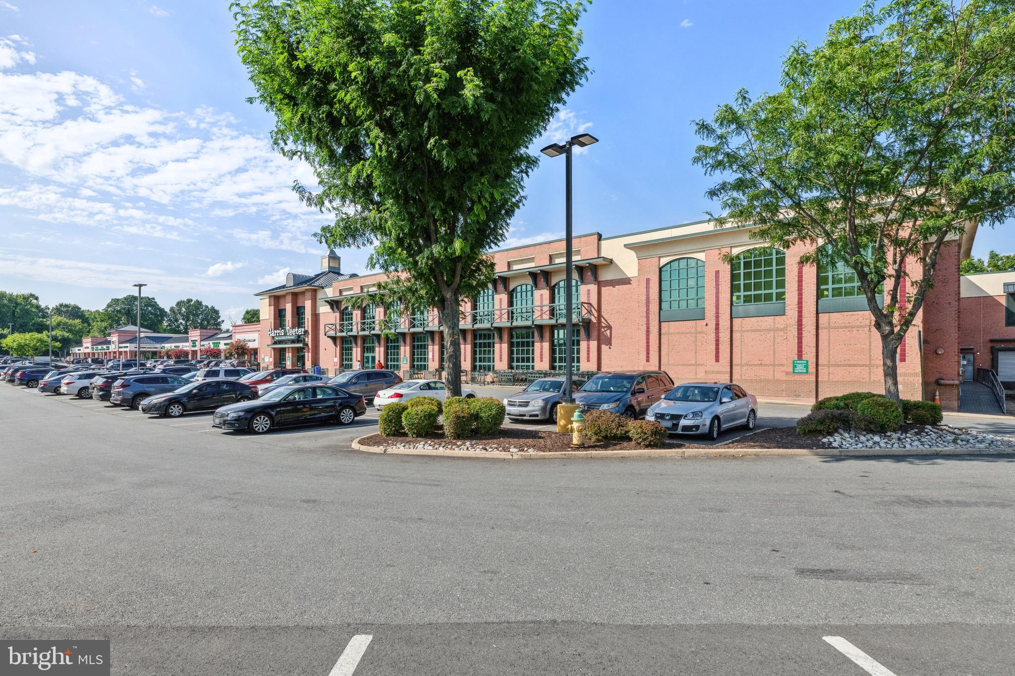 OVER LEE KNOLLS - Residential