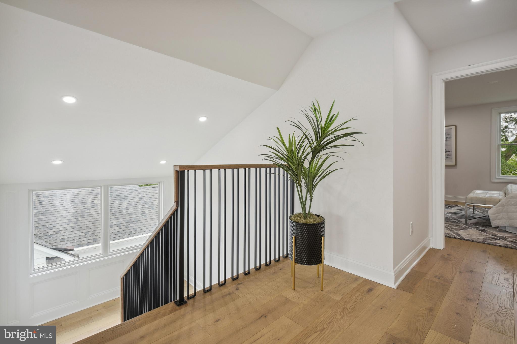 OVER LEE KNOLLS - Residential