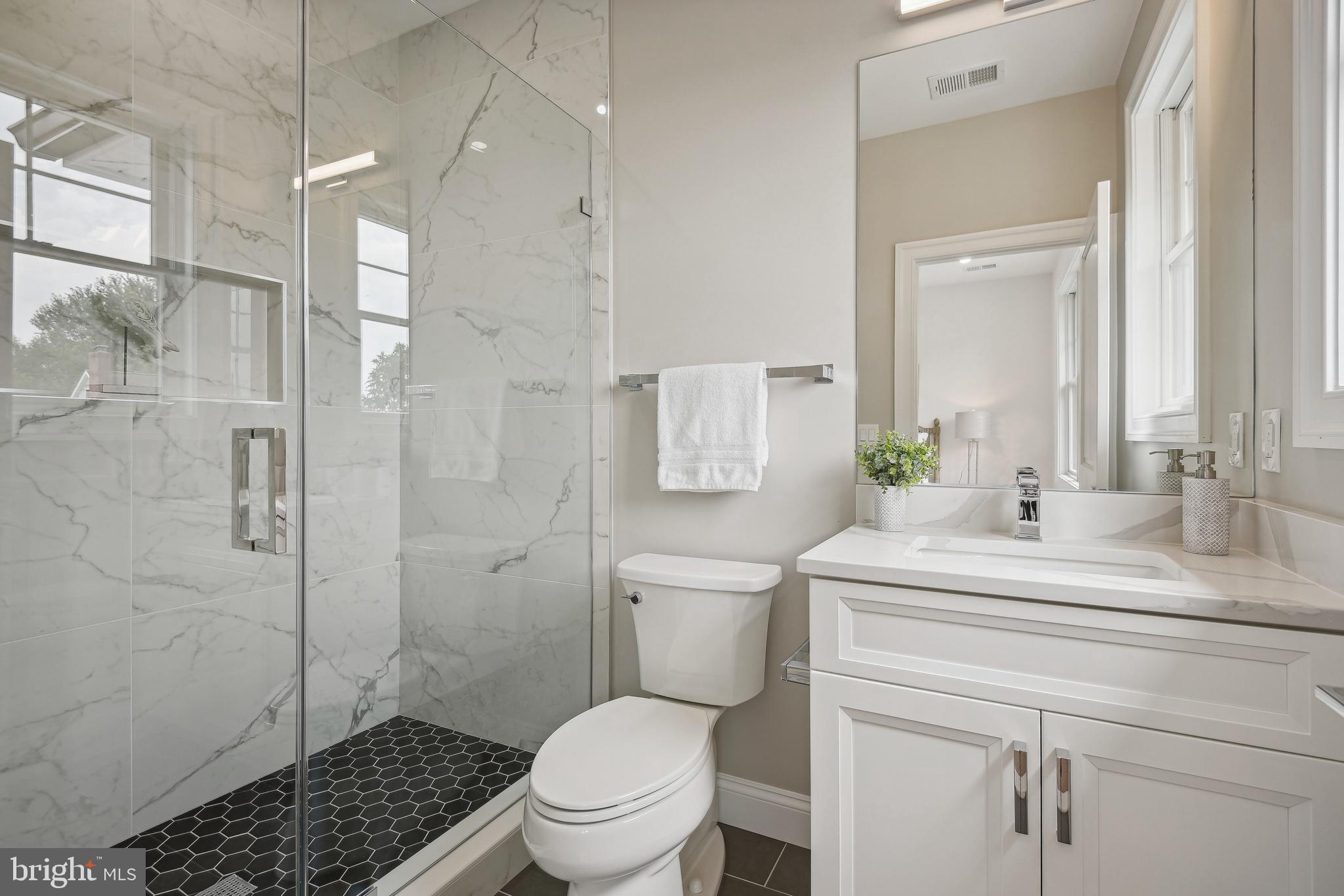 OVER LEE KNOLLS - Residential