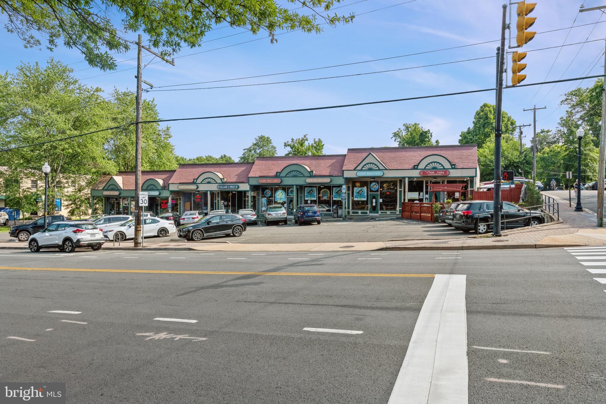 OVER LEE KNOLLS - Residential