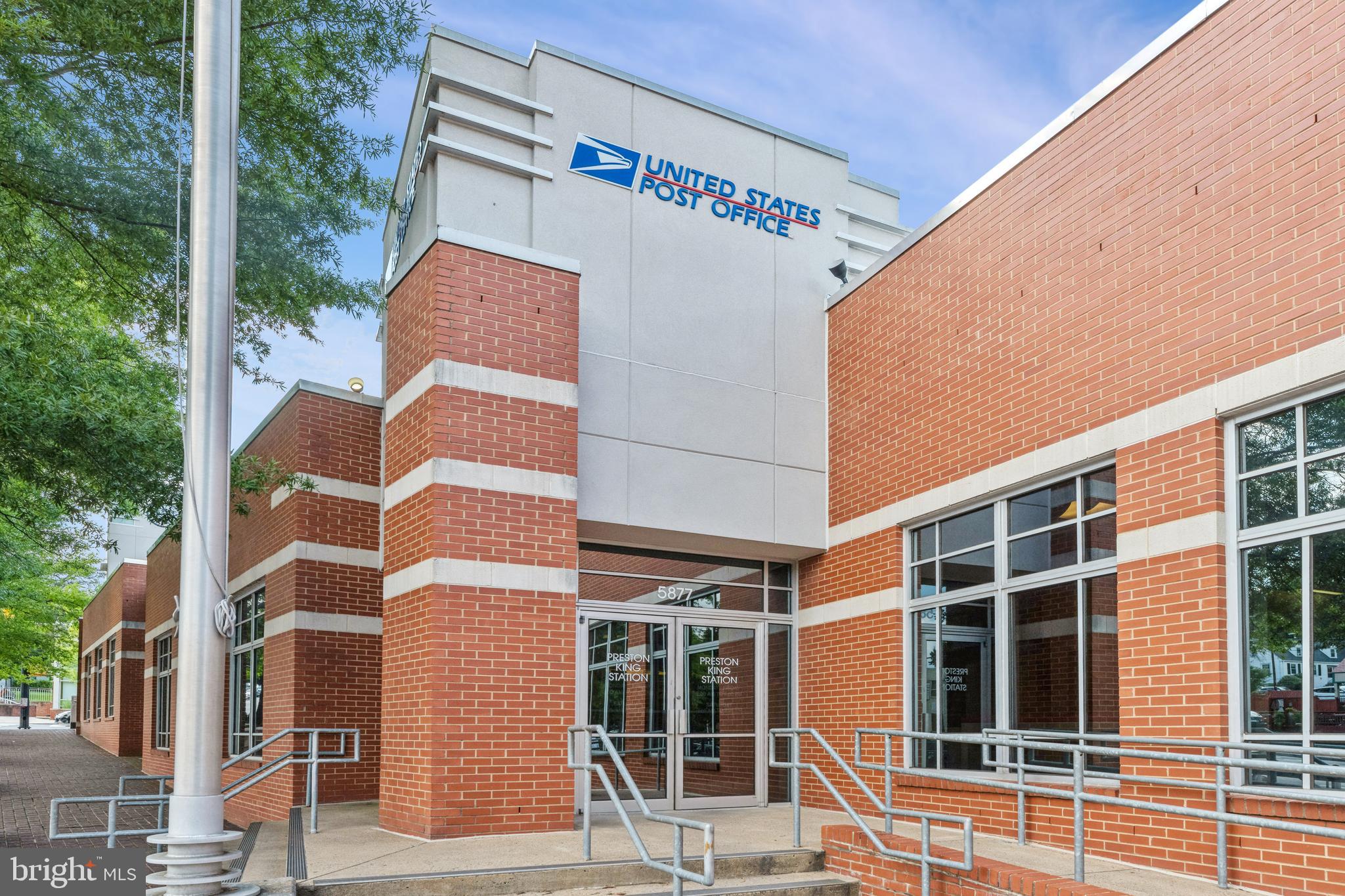 OVER LEE KNOLLS - Residential