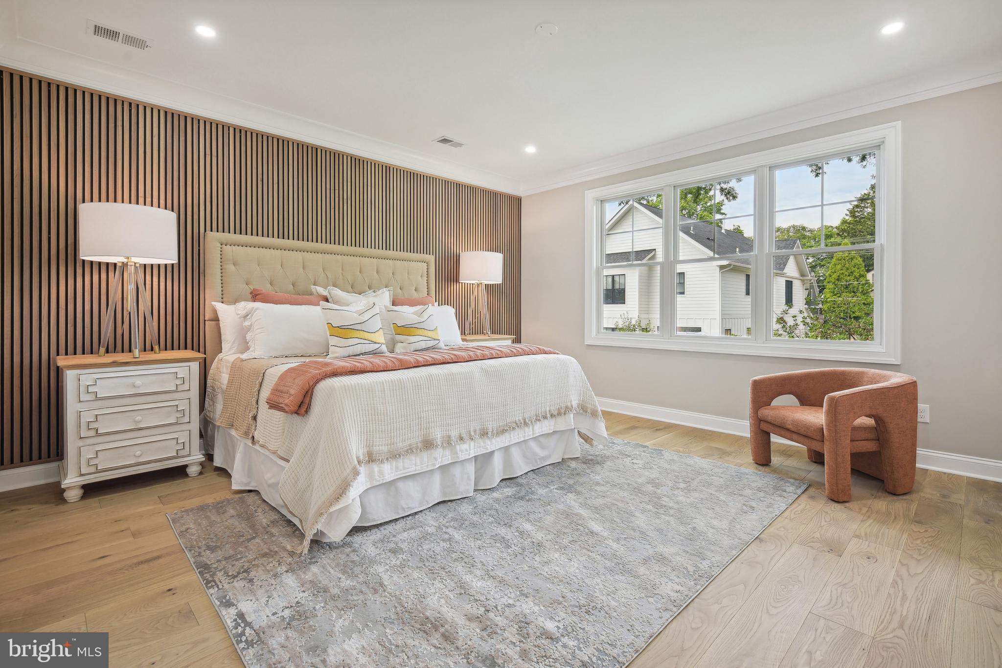 OVER LEE KNOLLS - Residential