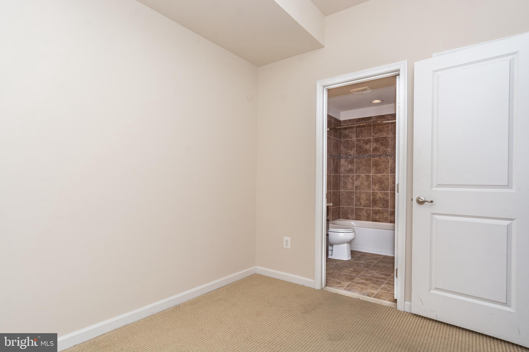 O'DONNELL SQUARE - Residential