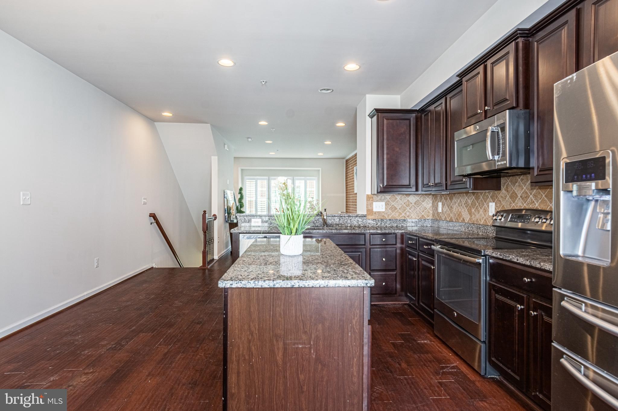 O'DONNELL SQUARE - Residential