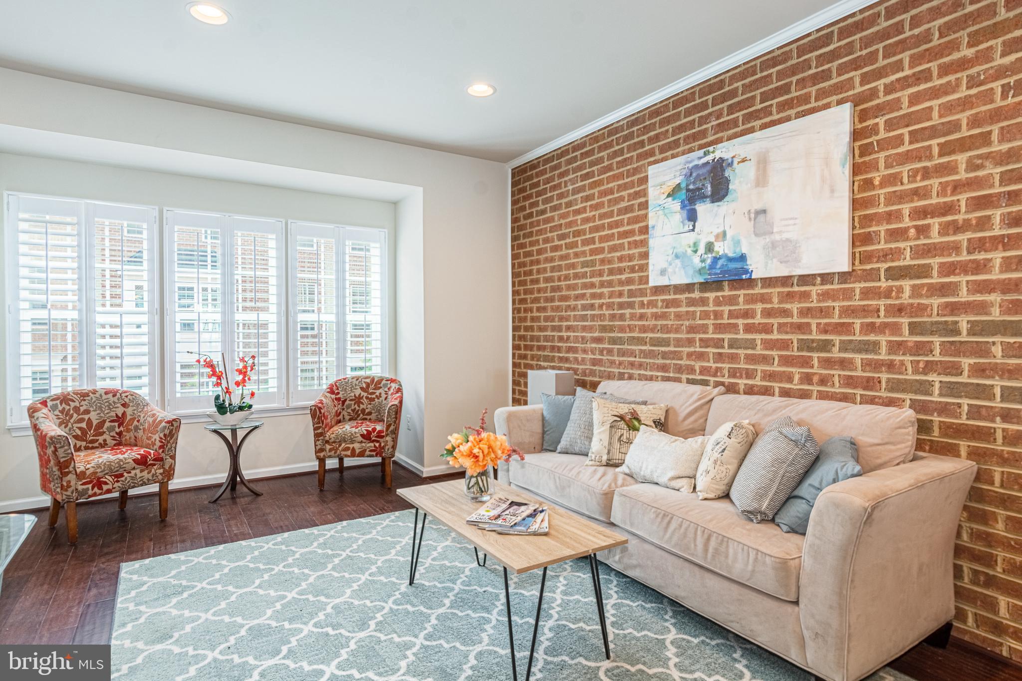 O'DONNELL SQUARE - Residential