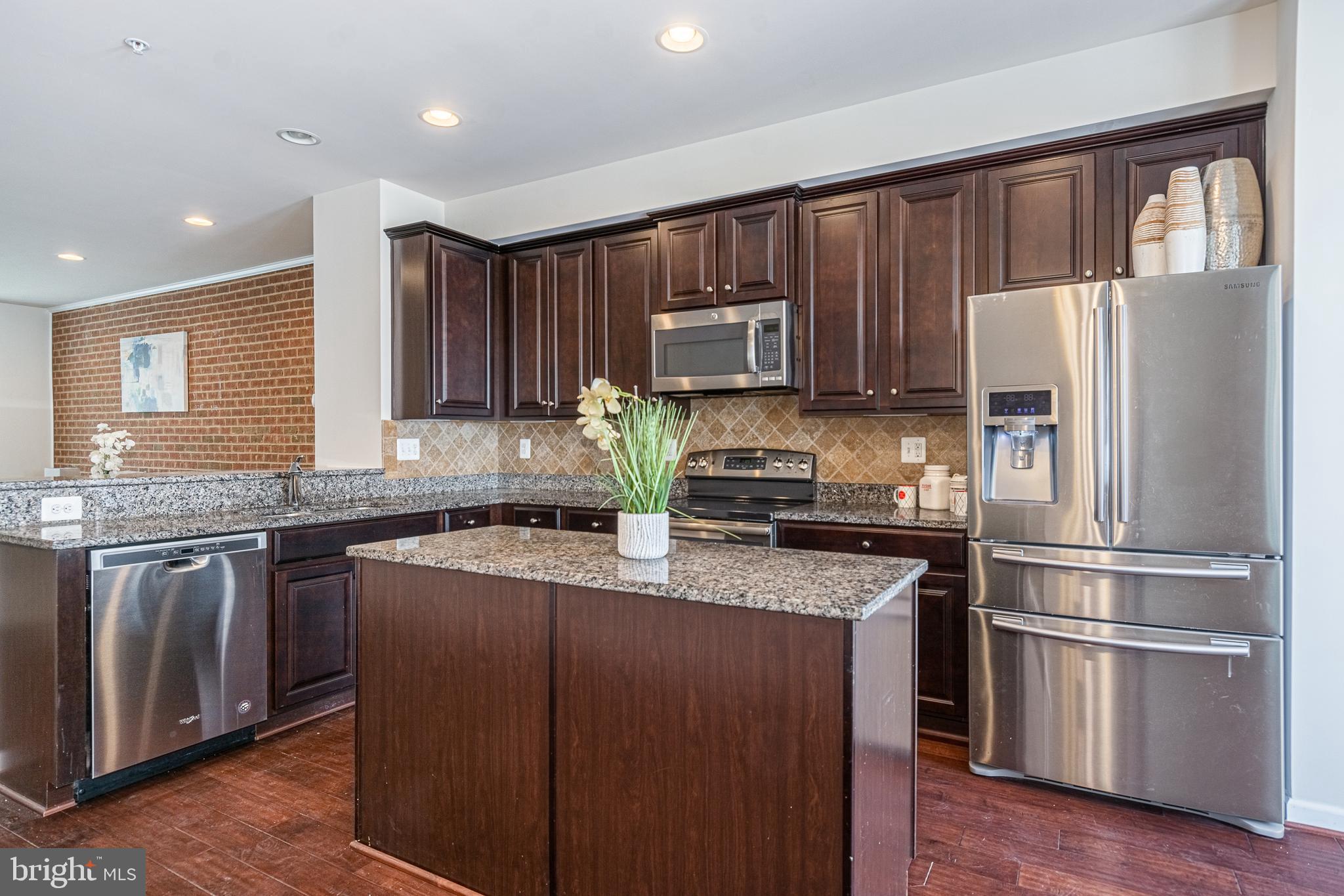 O'DONNELL SQUARE - Residential