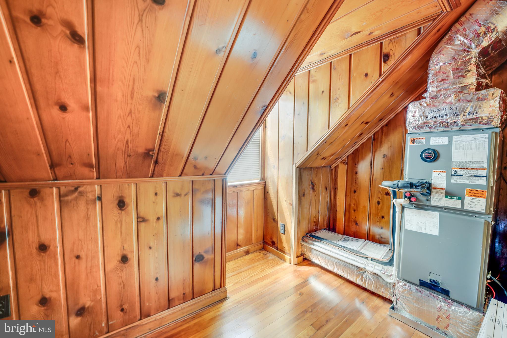 HYATTSVILLE - Residential