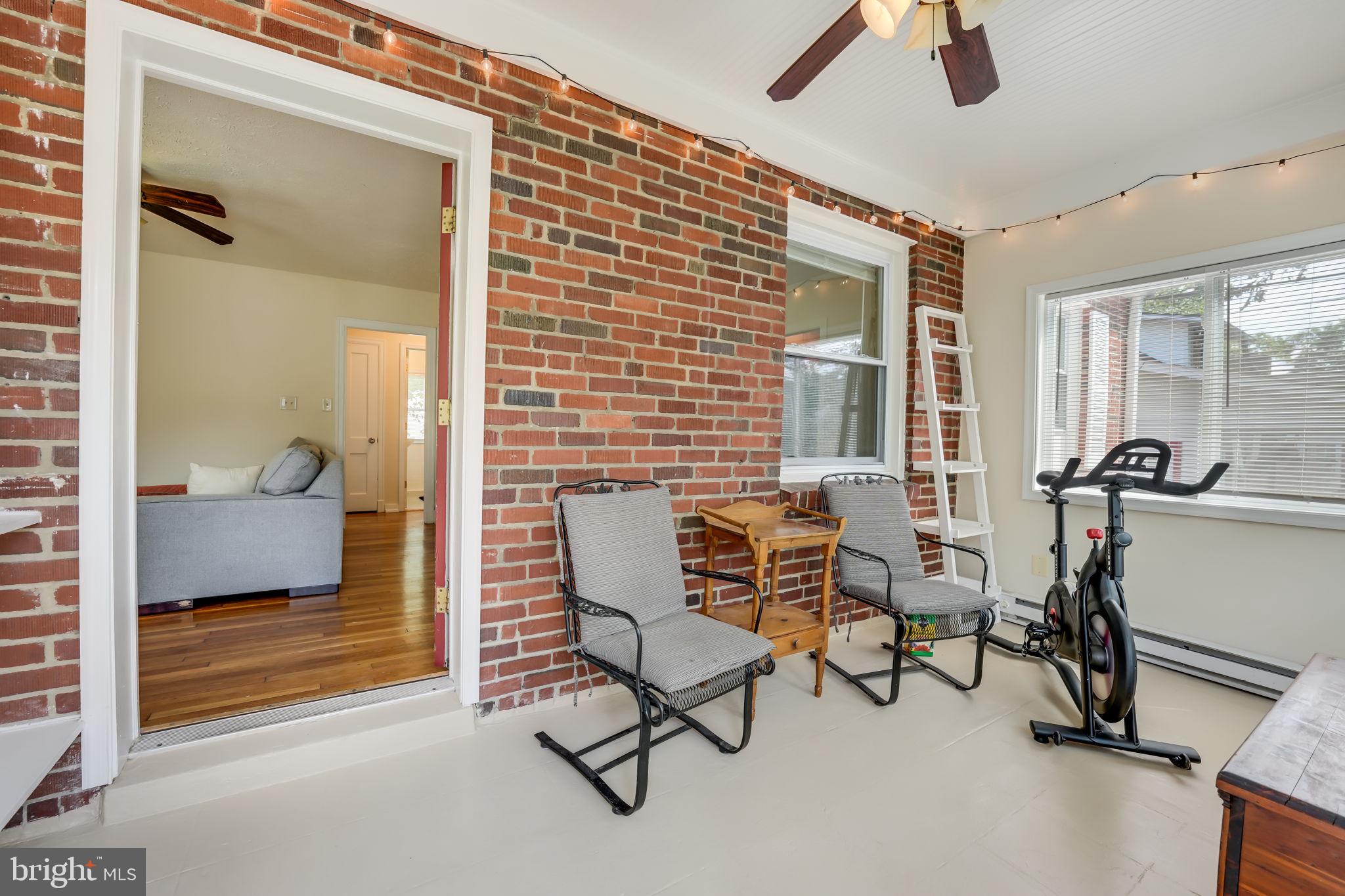 HYATTSVILLE - Residential