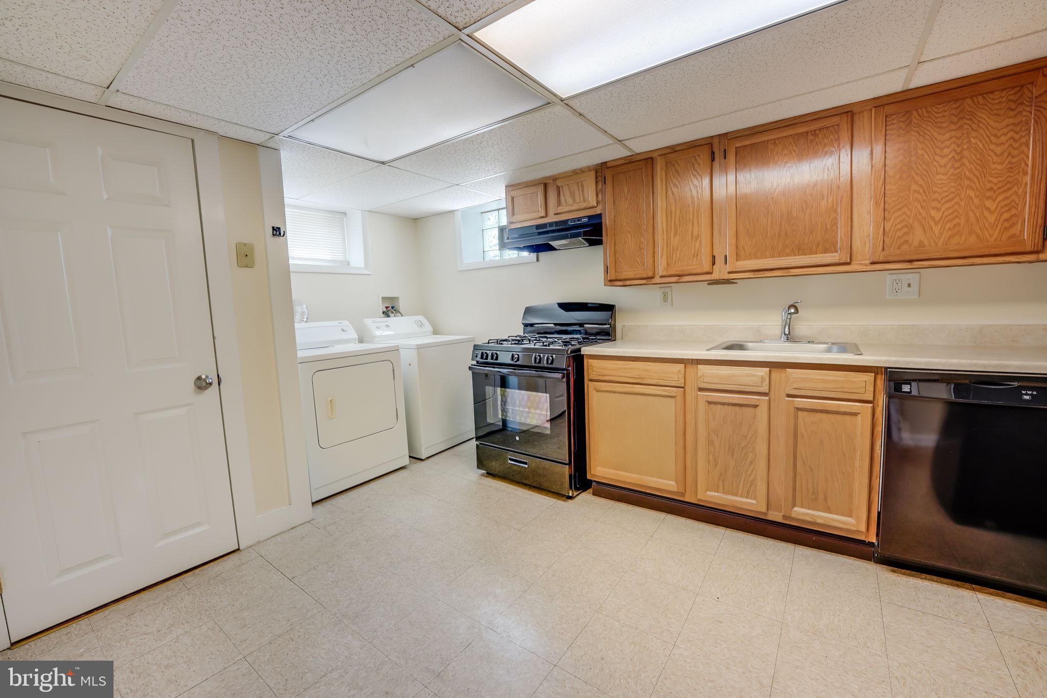 HYATTSVILLE - Residential