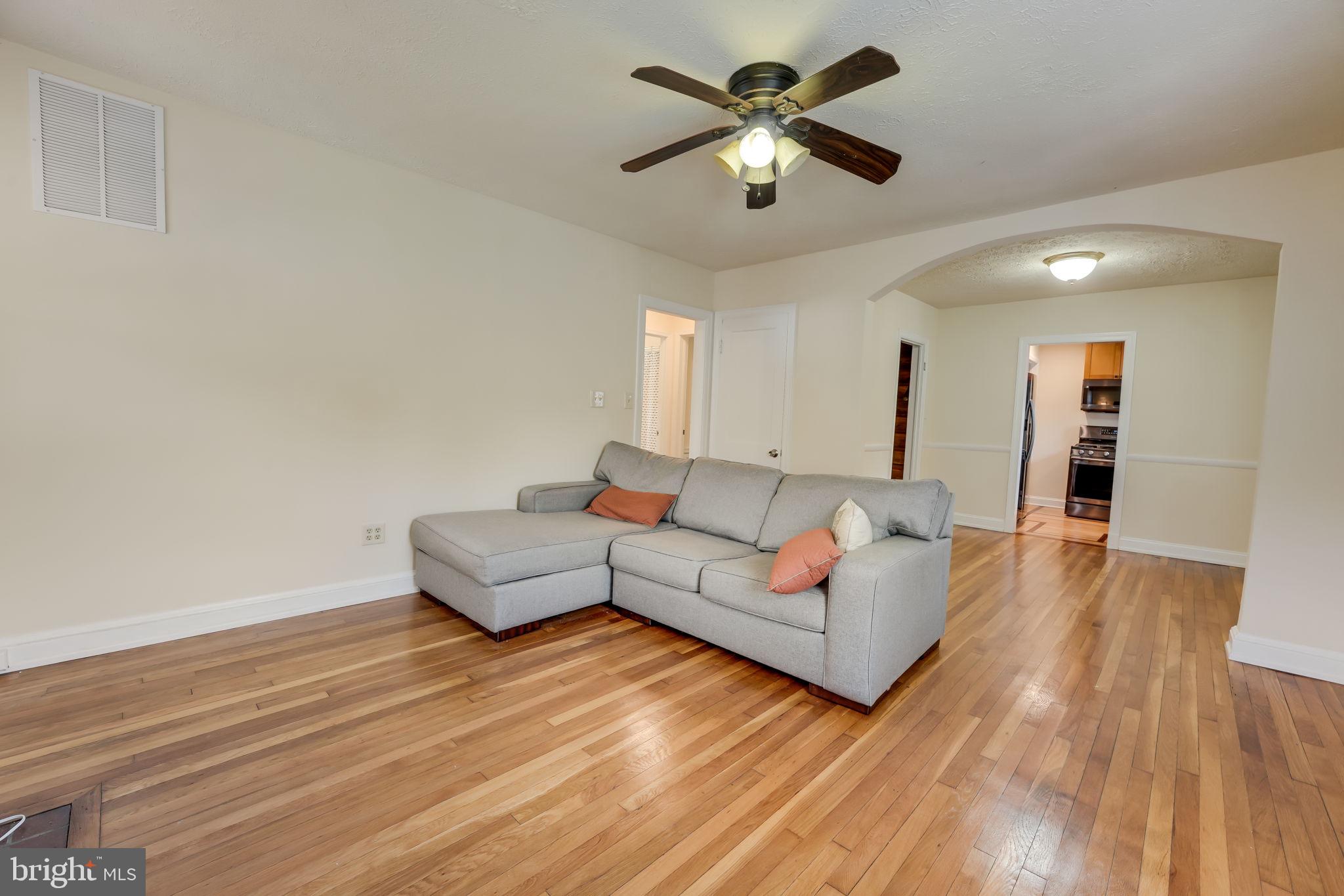 HYATTSVILLE - Residential