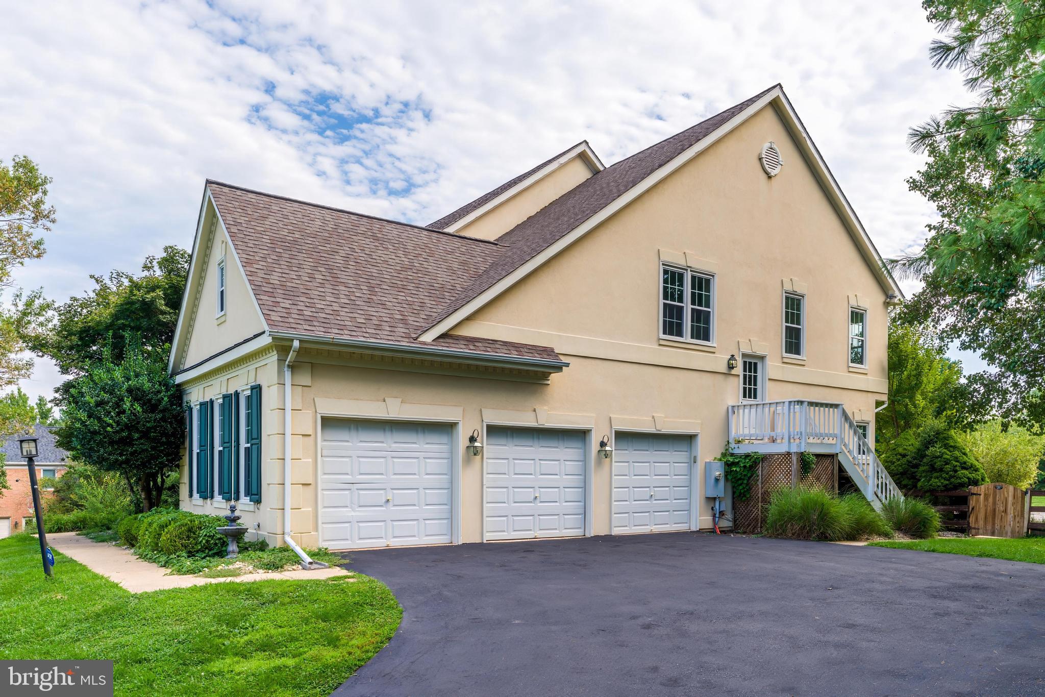 615 NALLS FARM WAY