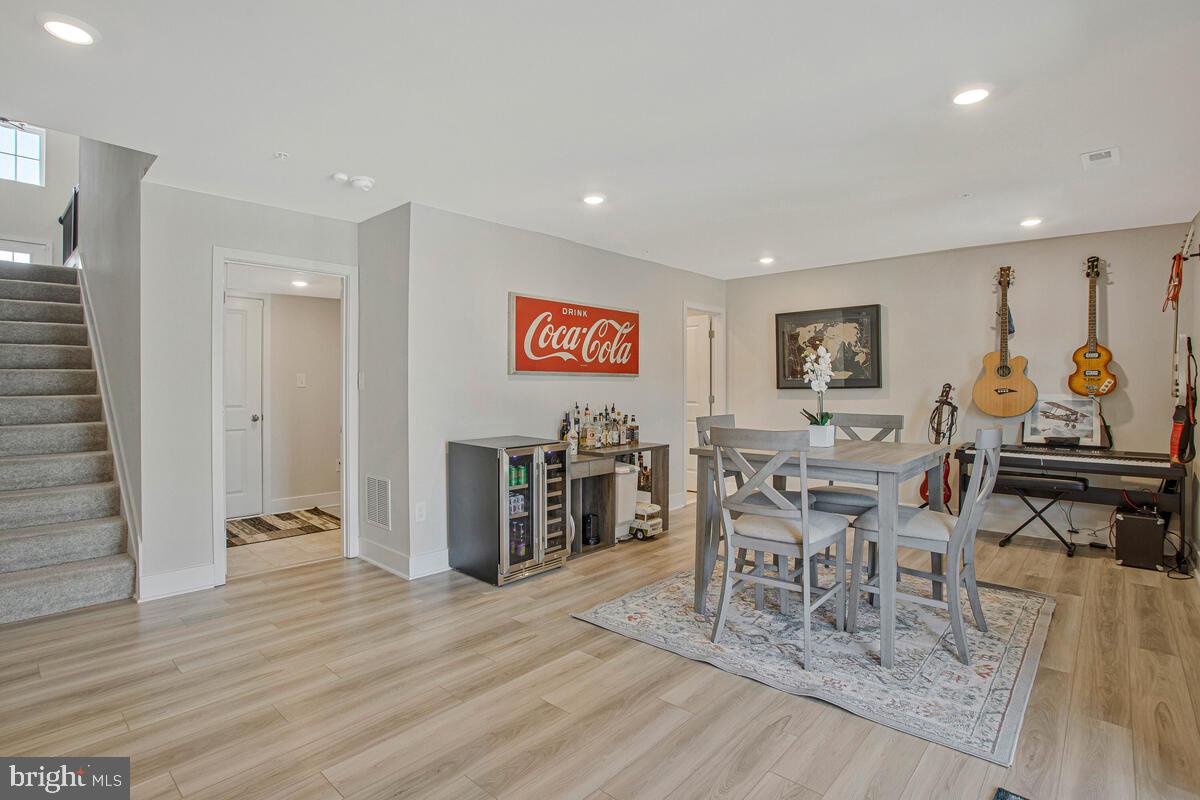 THE WOODS AT MYRTLE POINT - Residential