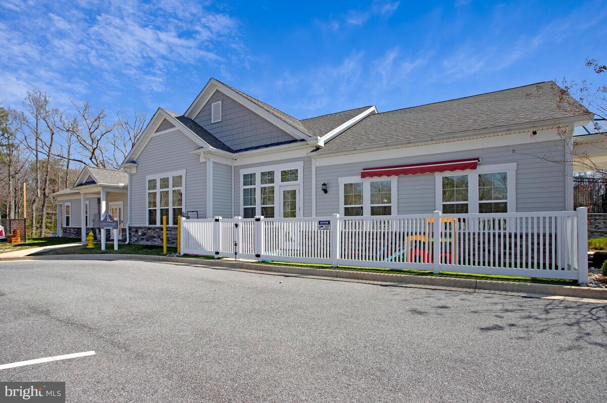 THE WOODS AT MYRTLE POINT - Residential