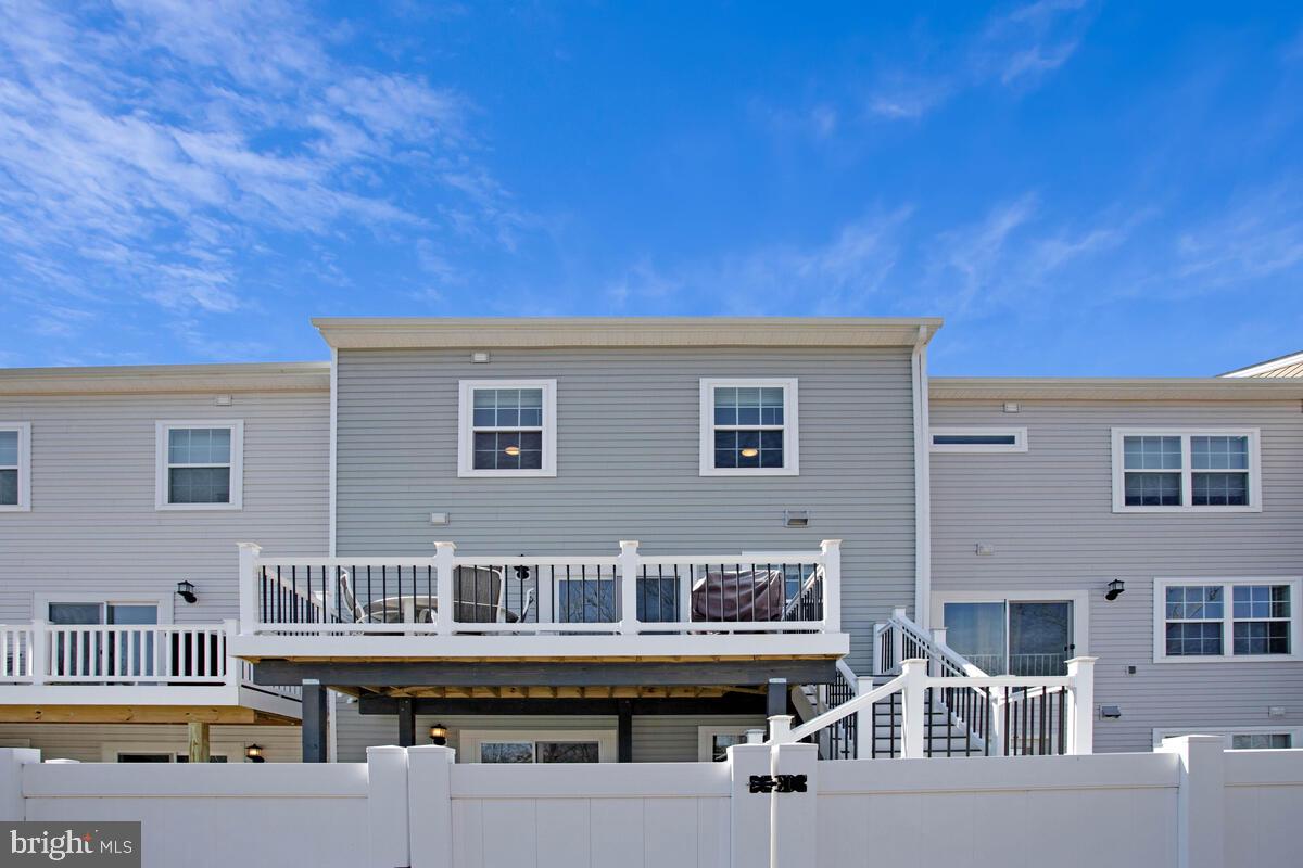 THE WOODS AT MYRTLE POINT - Residential