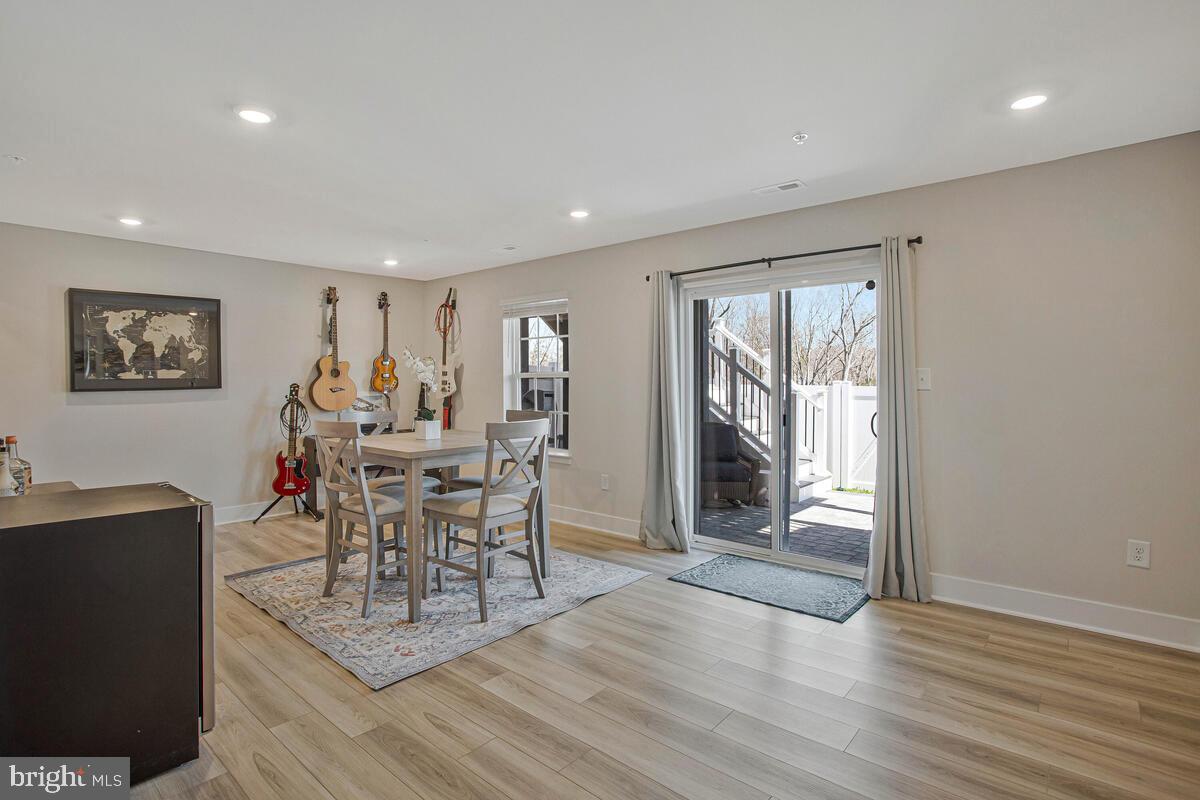 THE WOODS AT MYRTLE POINT - Residential