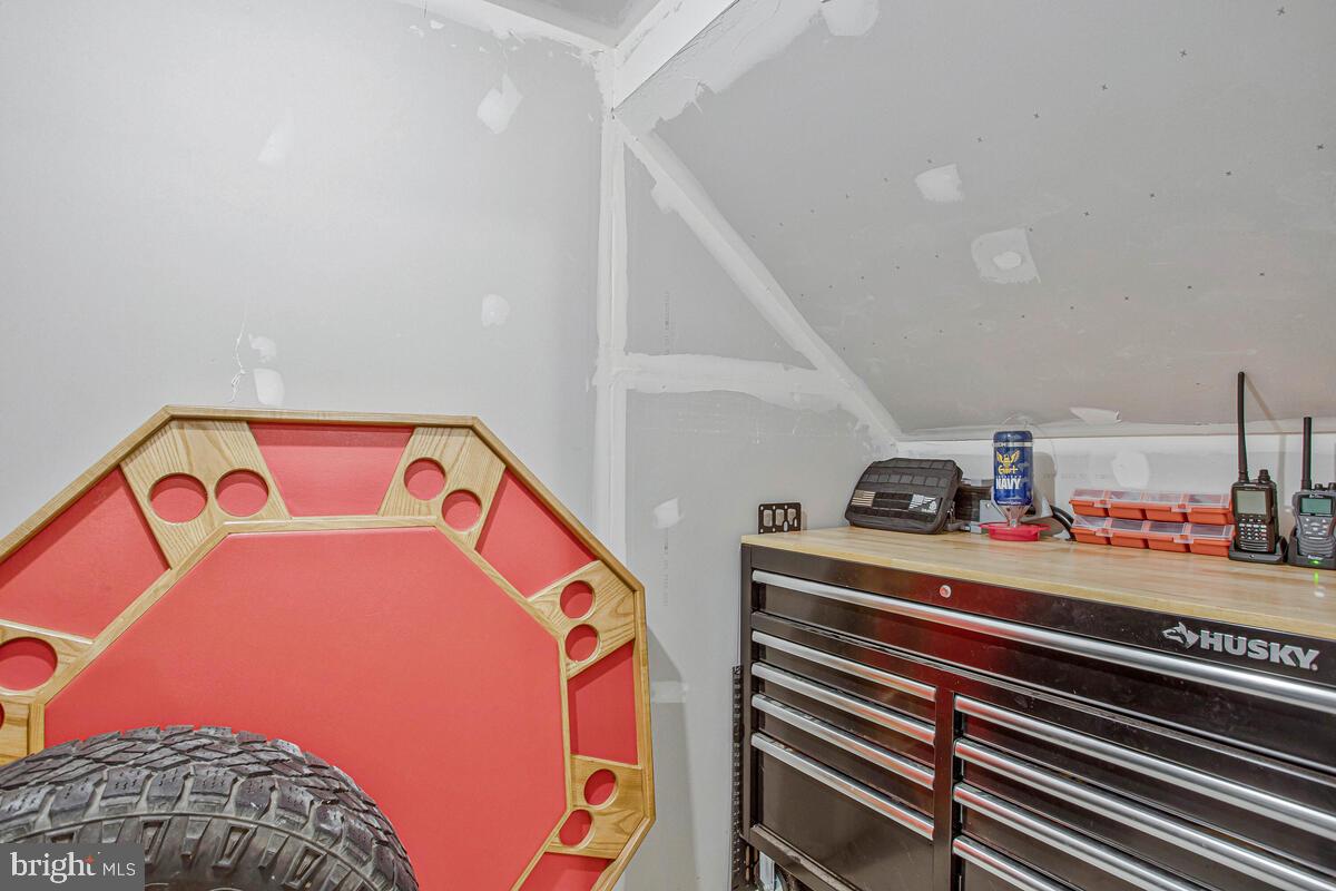 THE WOODS AT MYRTLE POINT - Residential