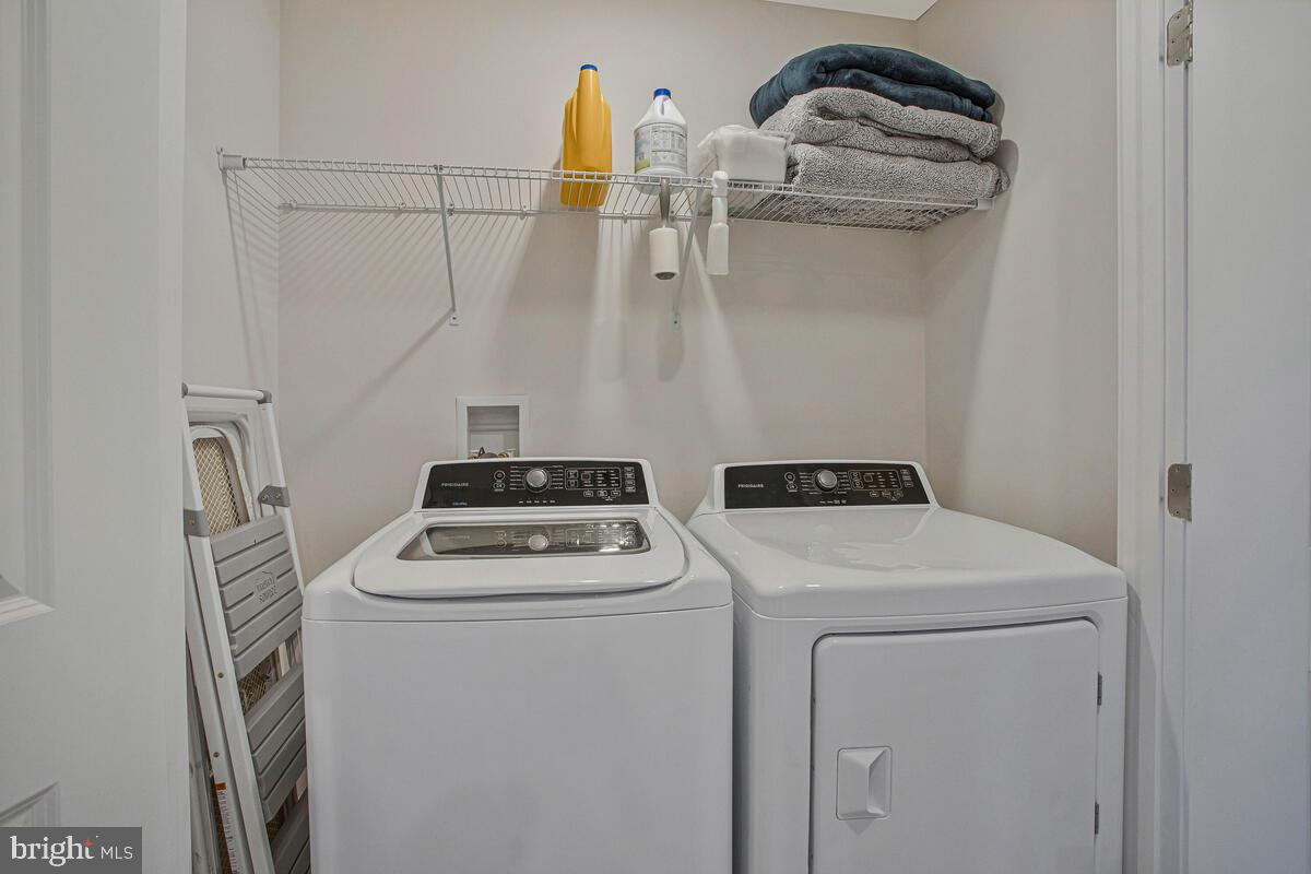 THE WOODS AT MYRTLE POINT - Residential