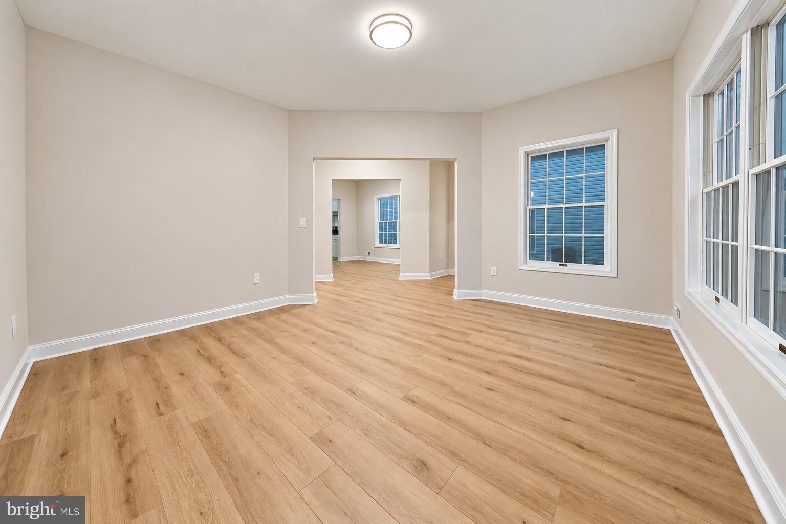 4 PARKVIEW CIRCLE