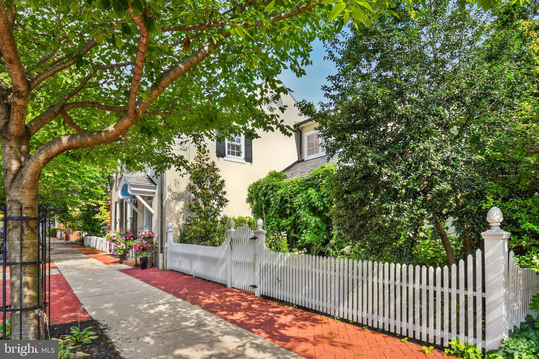 HISTORIC BETHLEHEM - Residential