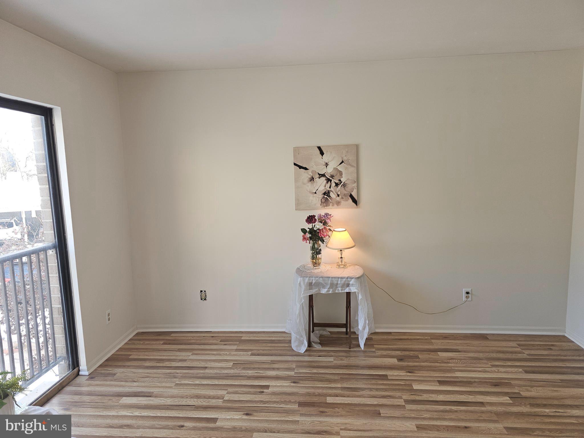 AMERICANA CENTRE - Residential