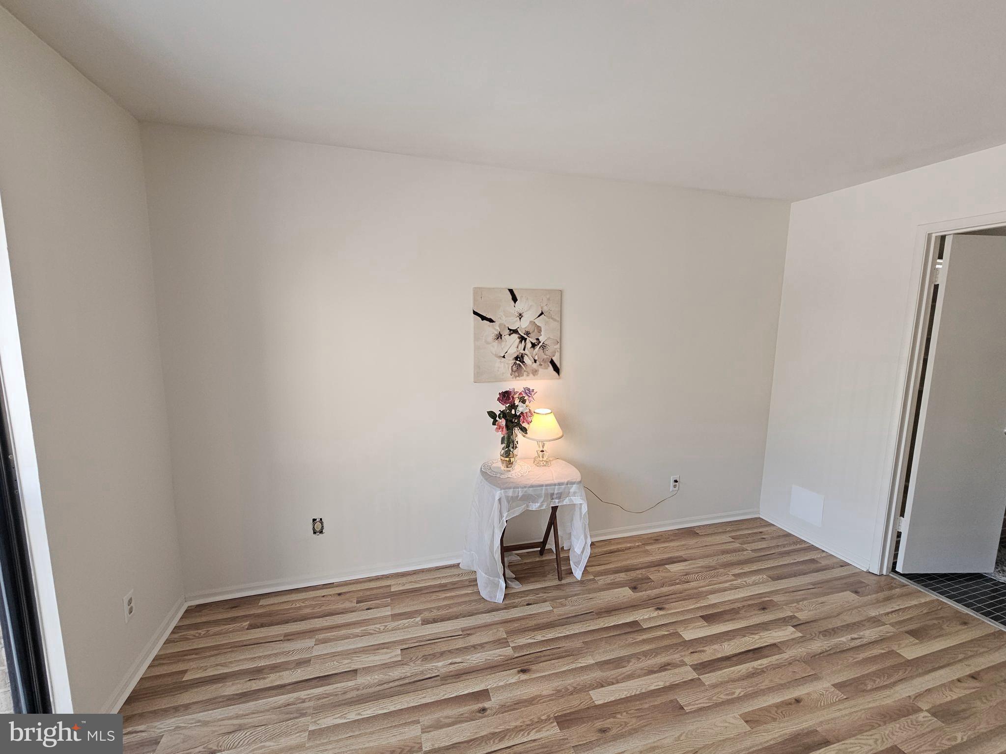 AMERICANA CENTRE - Residential