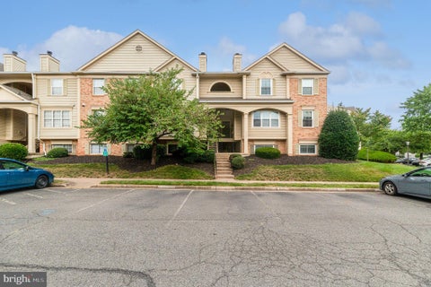 Condo For Rent - 8159 Bayonet Way #202<br/> MANASSAS, VA 20109