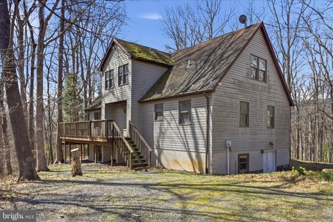 Homes For Sale - 128 Charmwood Lane<br/> Frederick County, WINCHESTER, VA 22602