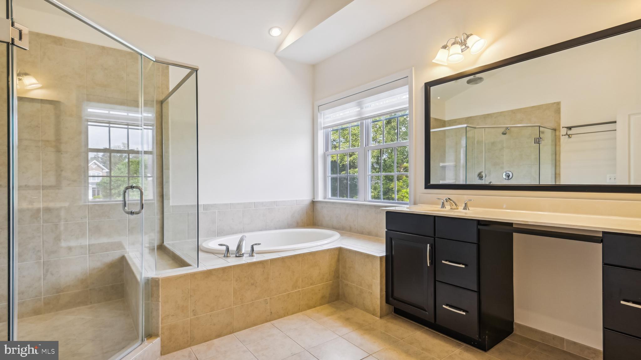 LENAH MILL LANDBAY 1 - Residential