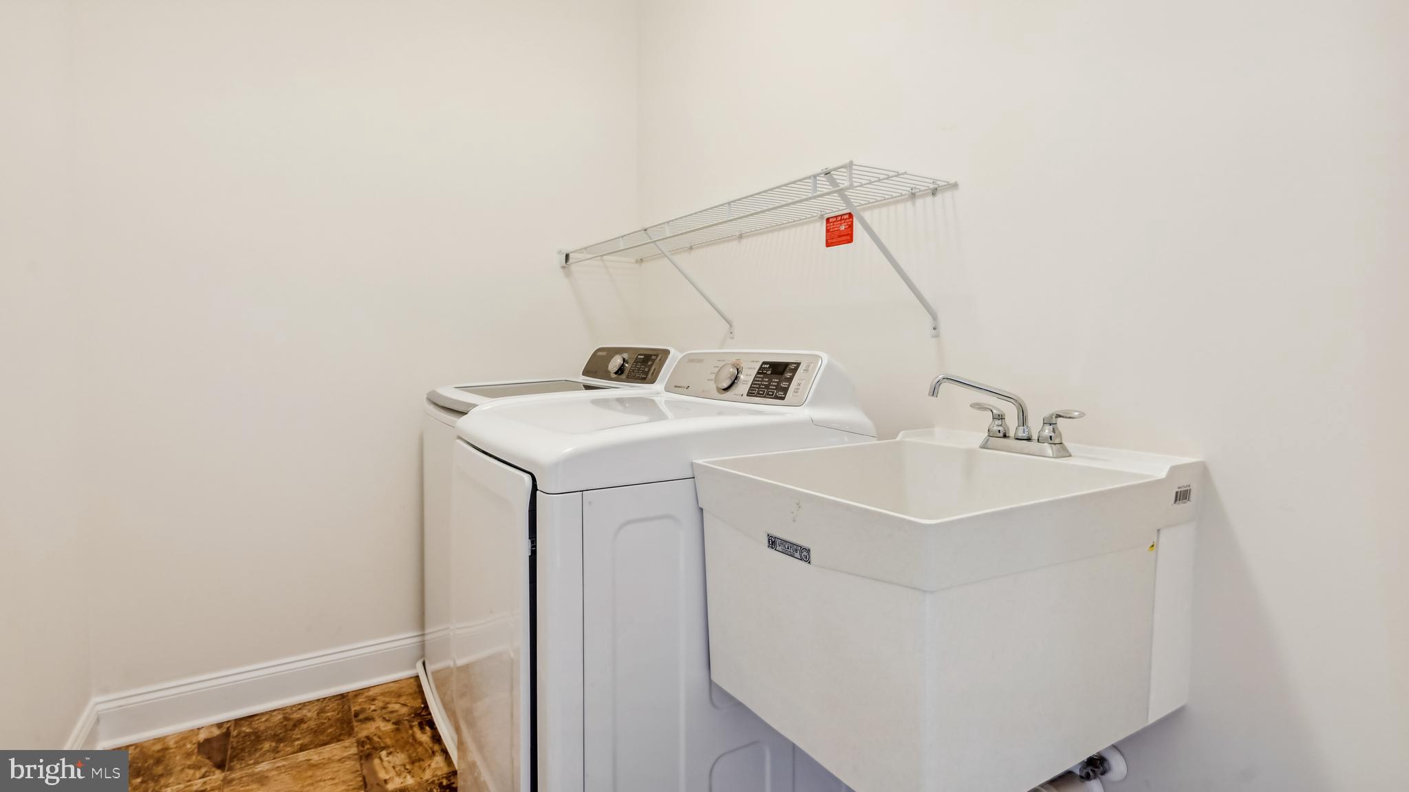 LENAH MILL LANDBAY 1 - Residential