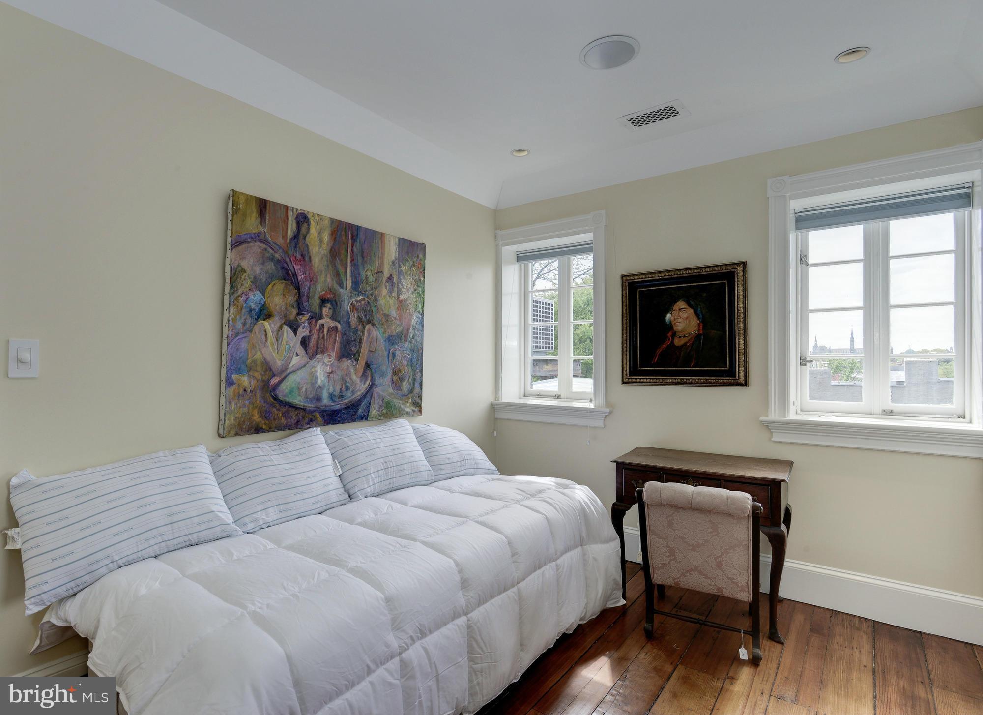 GEORGETOWN - Residential