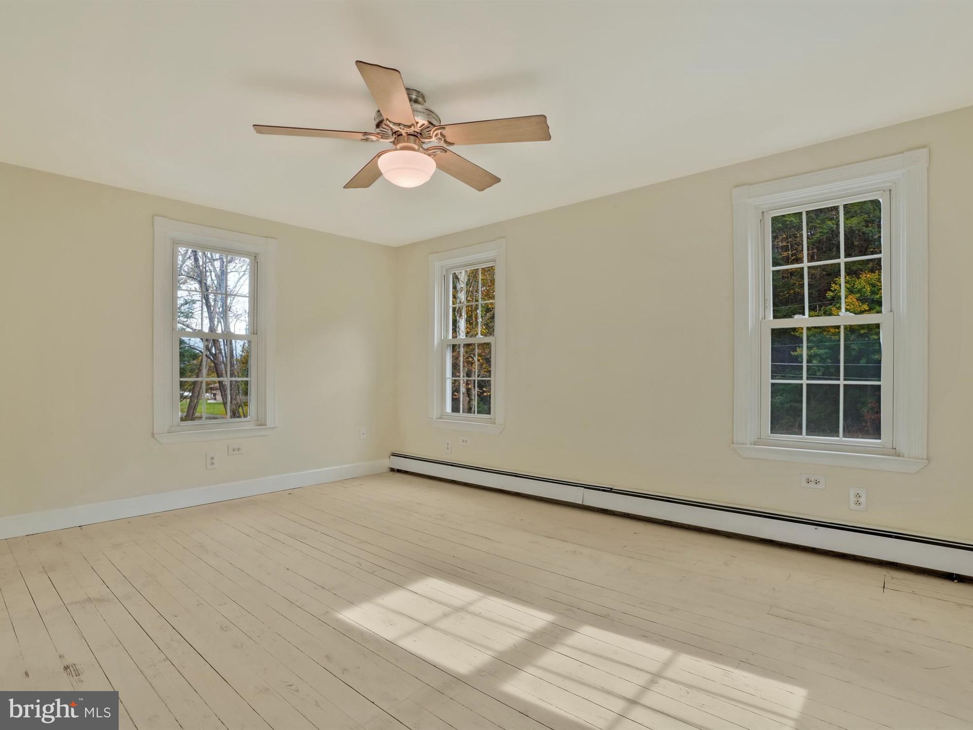 PINE GROVE - Residential
