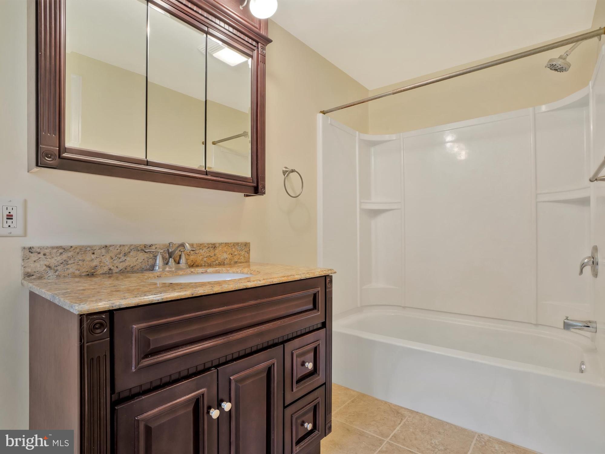 PINE GROVE - Residential
