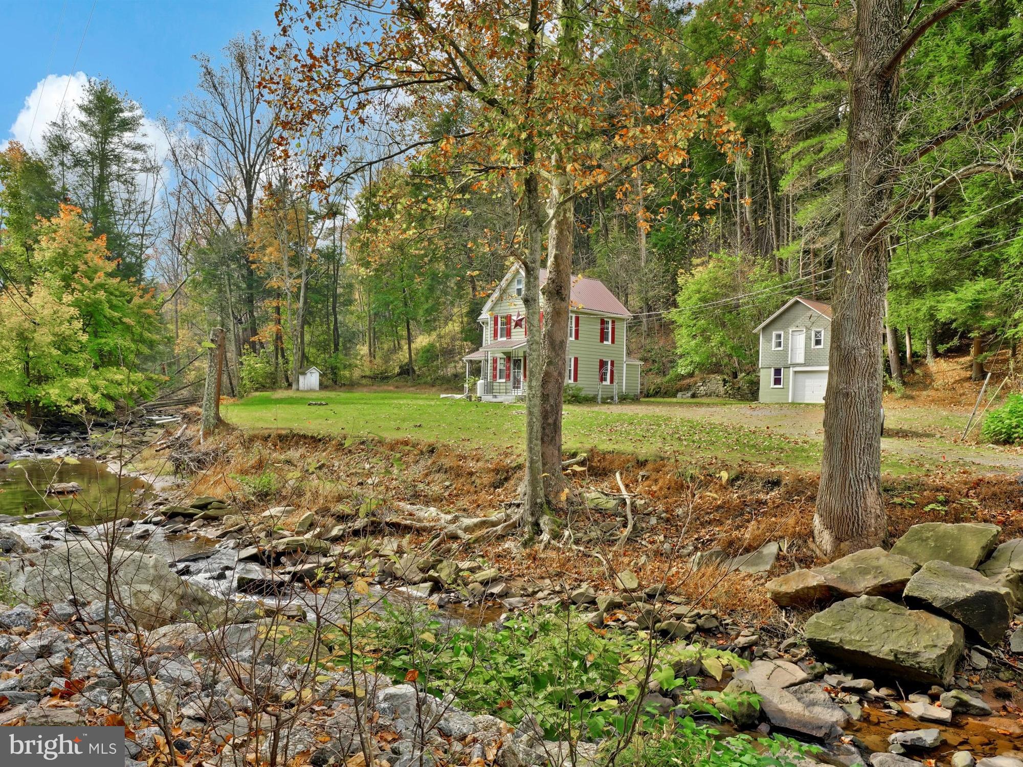 PINE GROVE - Residential