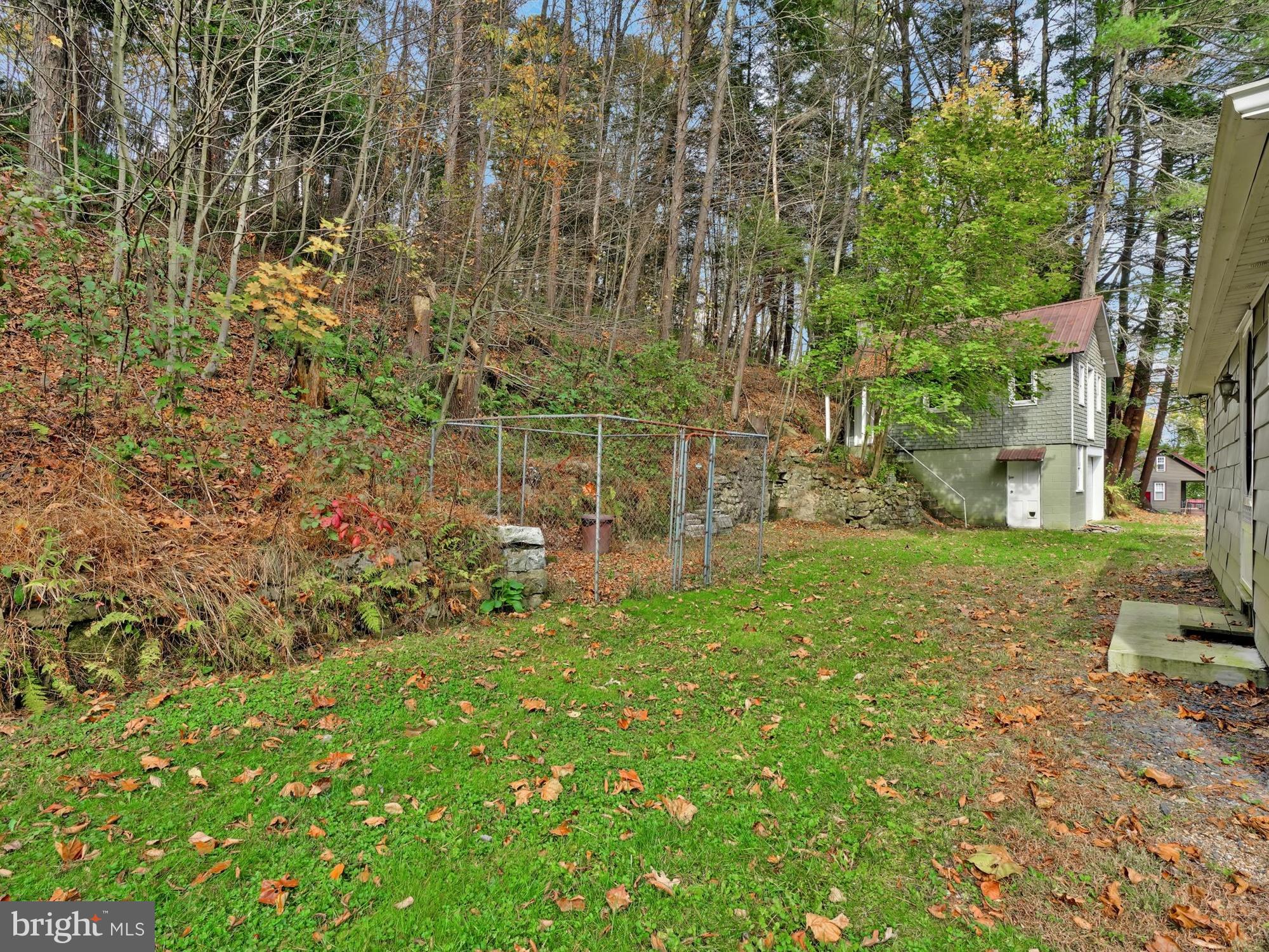 PINE GROVE - Residential