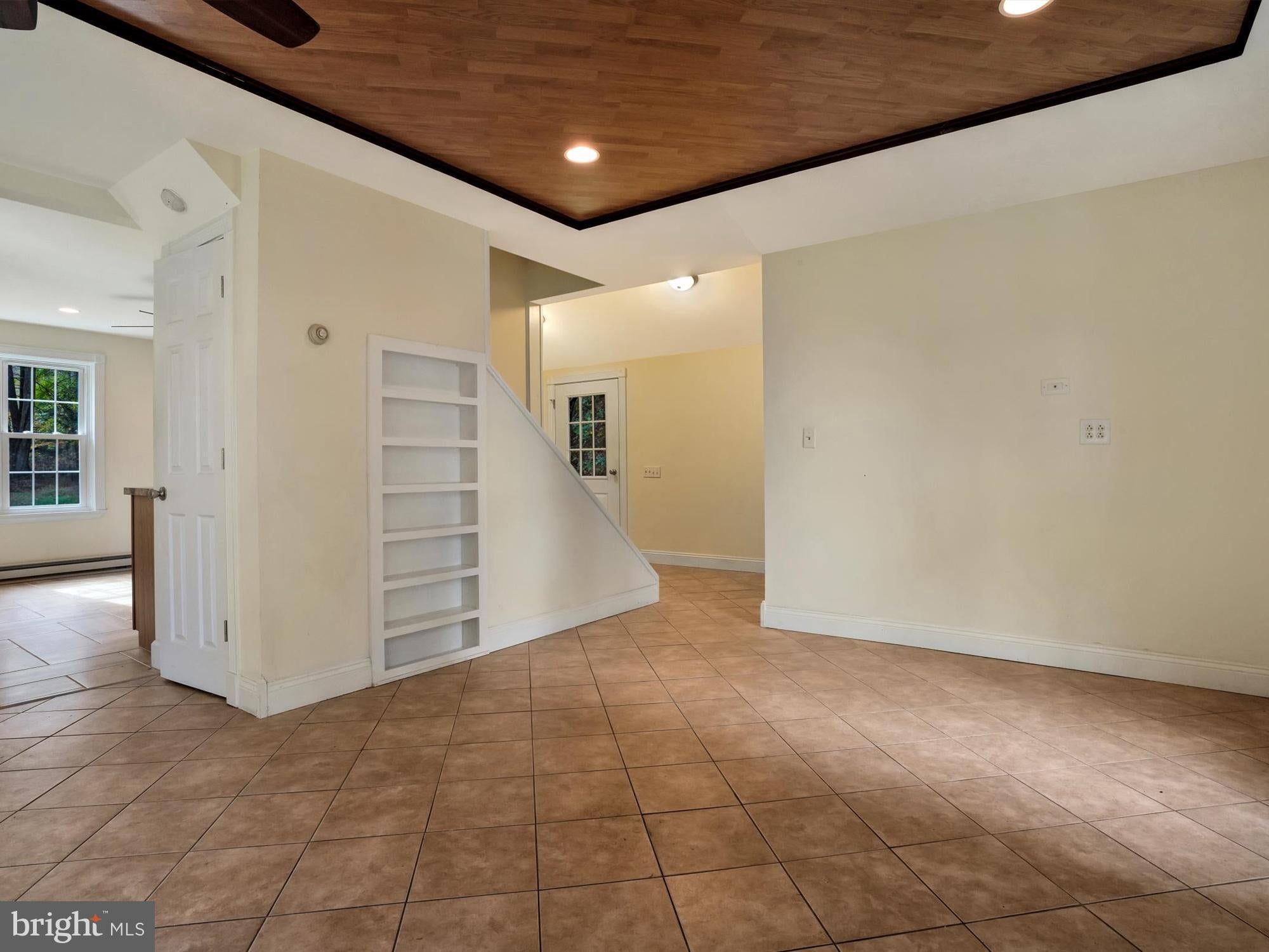 PINE GROVE - Residential