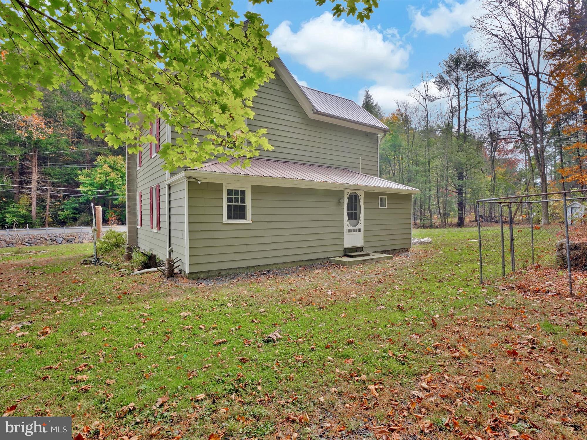 PINE GROVE - Residential