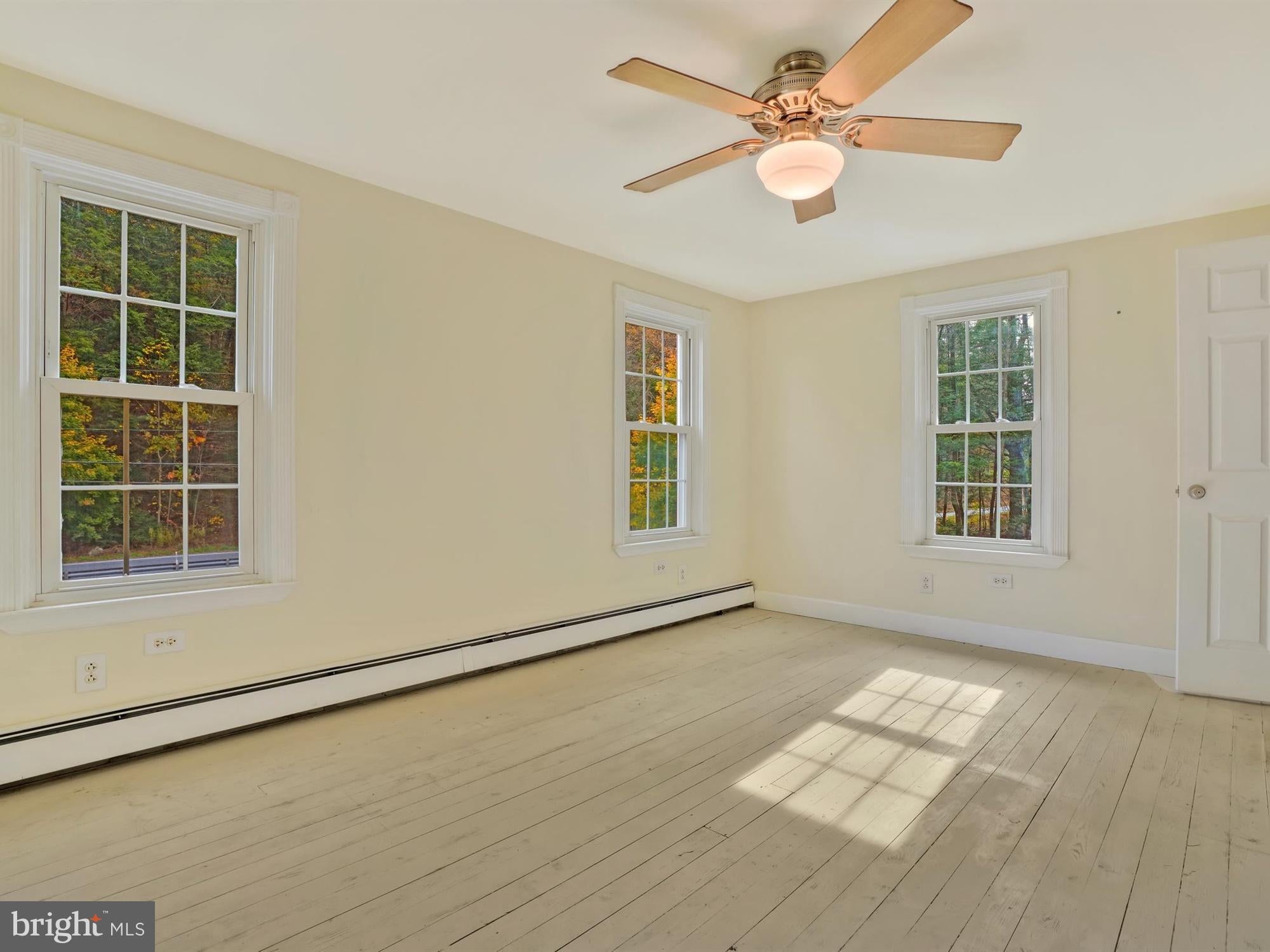 PINE GROVE - Residential