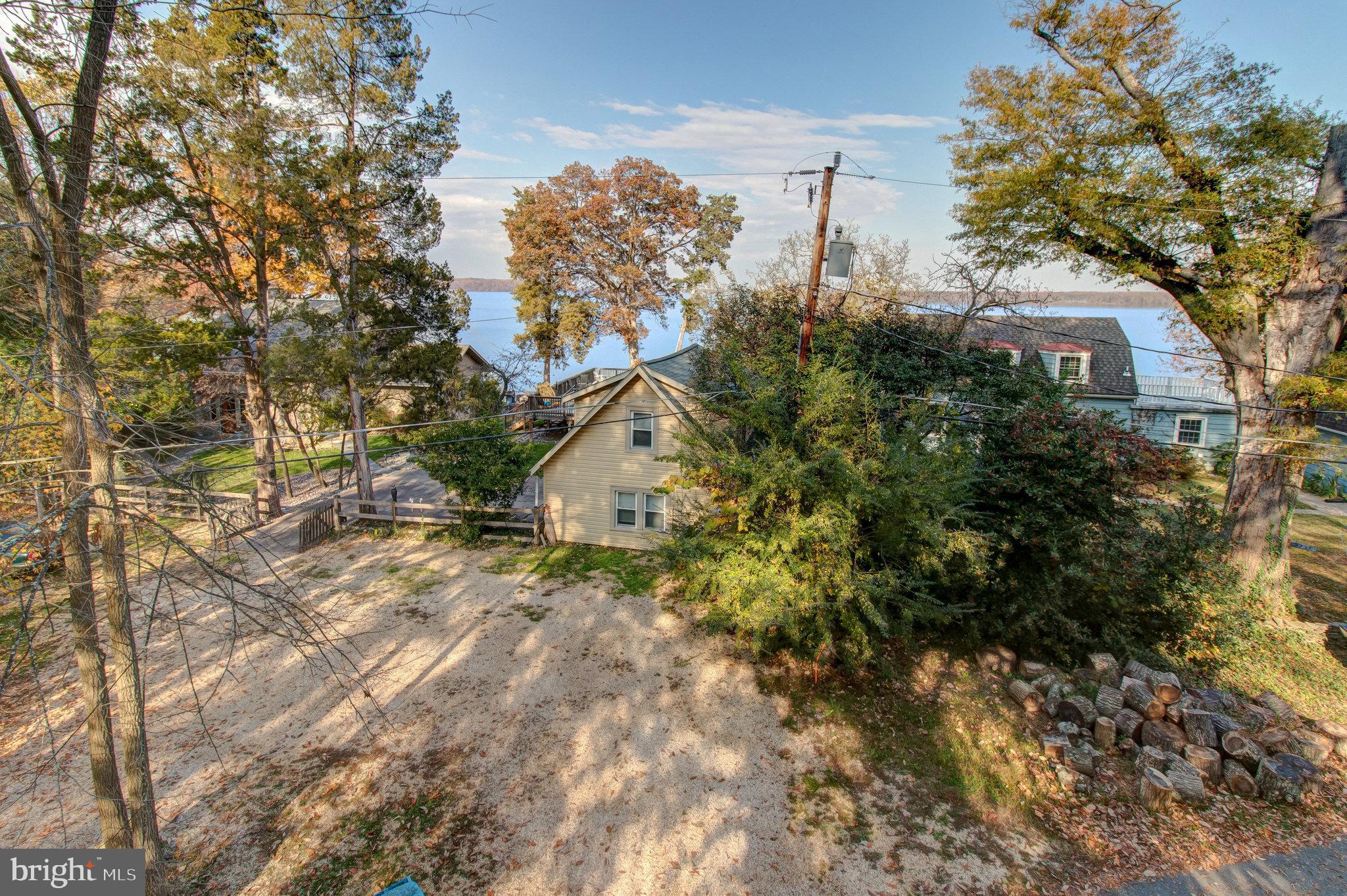 GUNSTON MANOR - Land