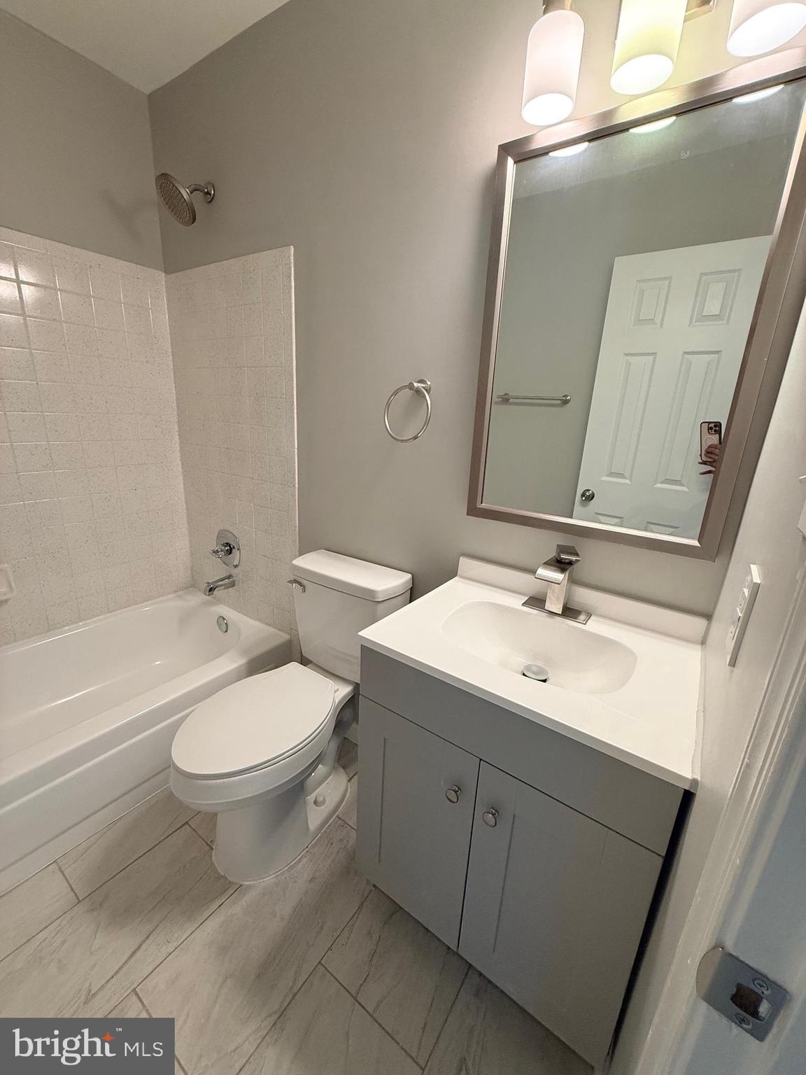 FOUNDERS WOODS - Residential