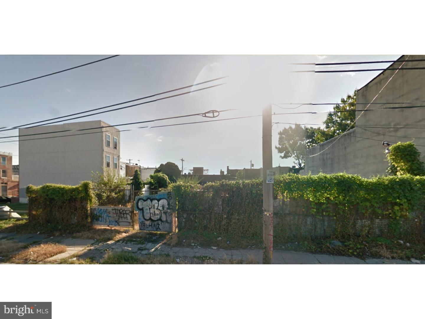 FISHTOWN - Land