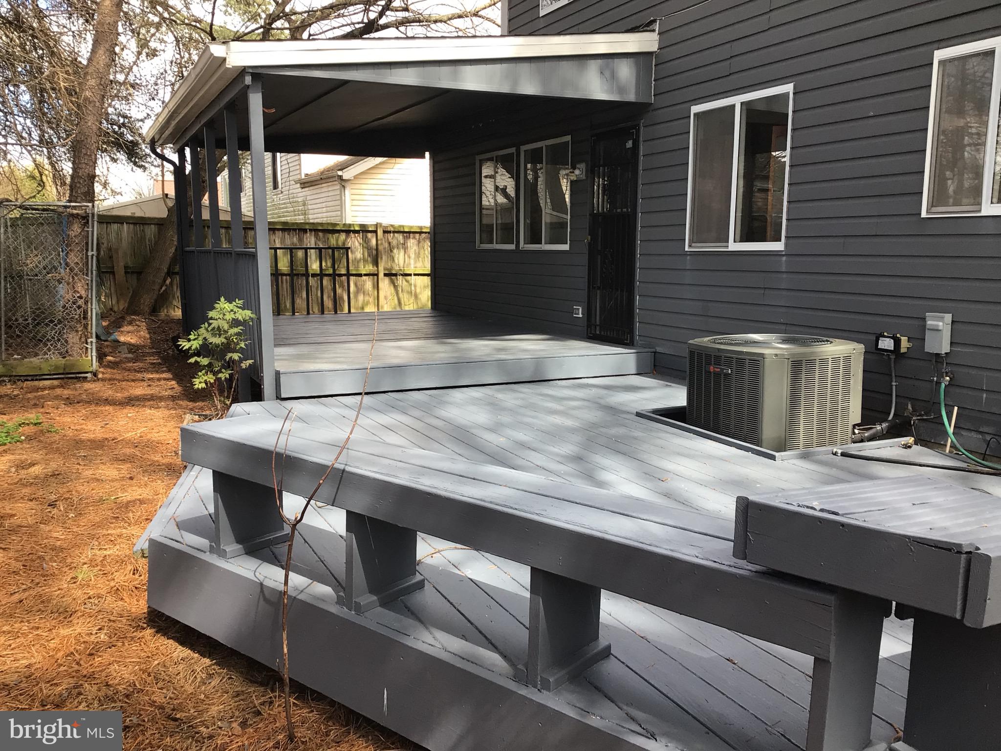 HARMANS WOODS - Residential