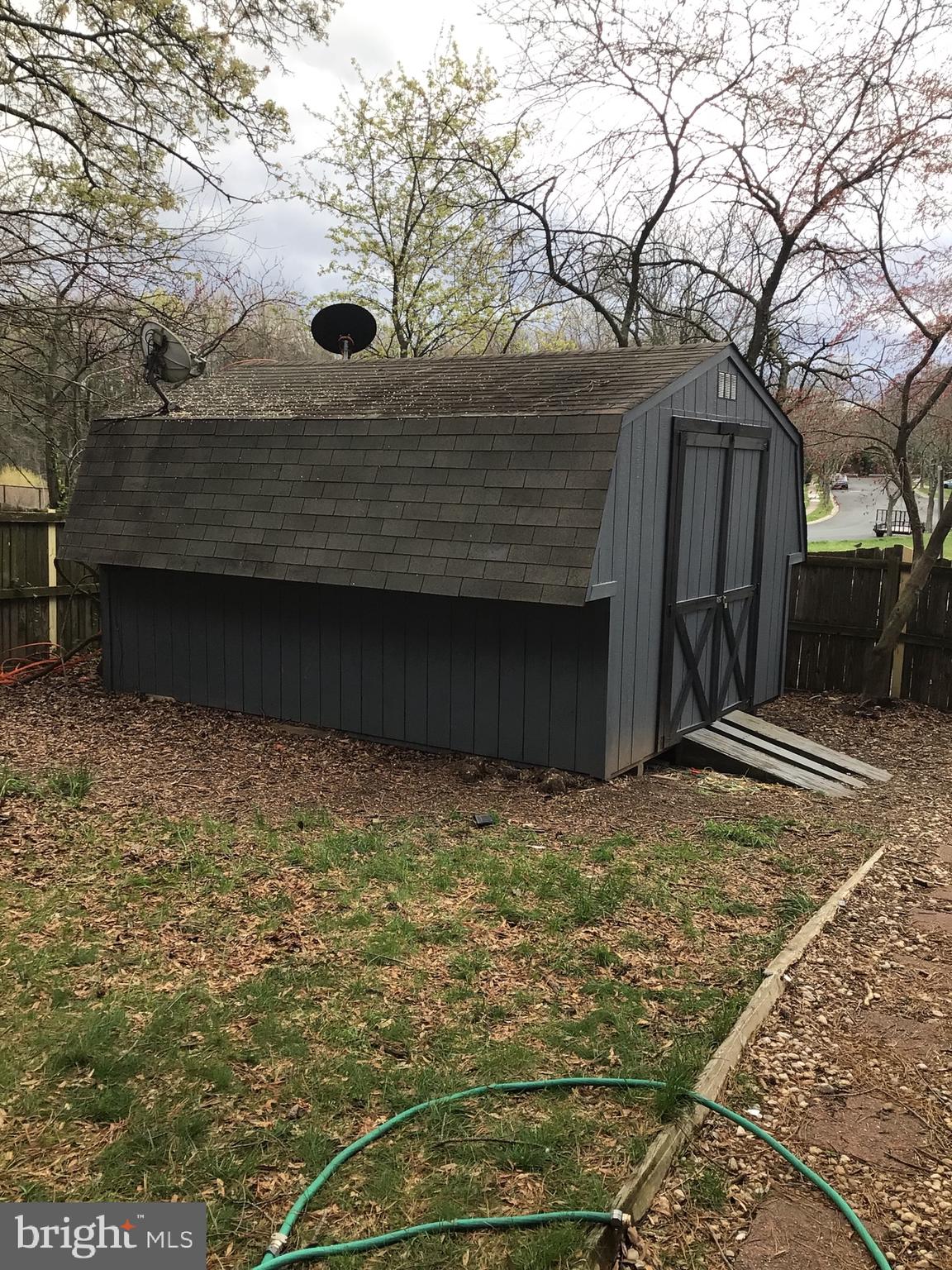 HARMANS WOODS - Residential