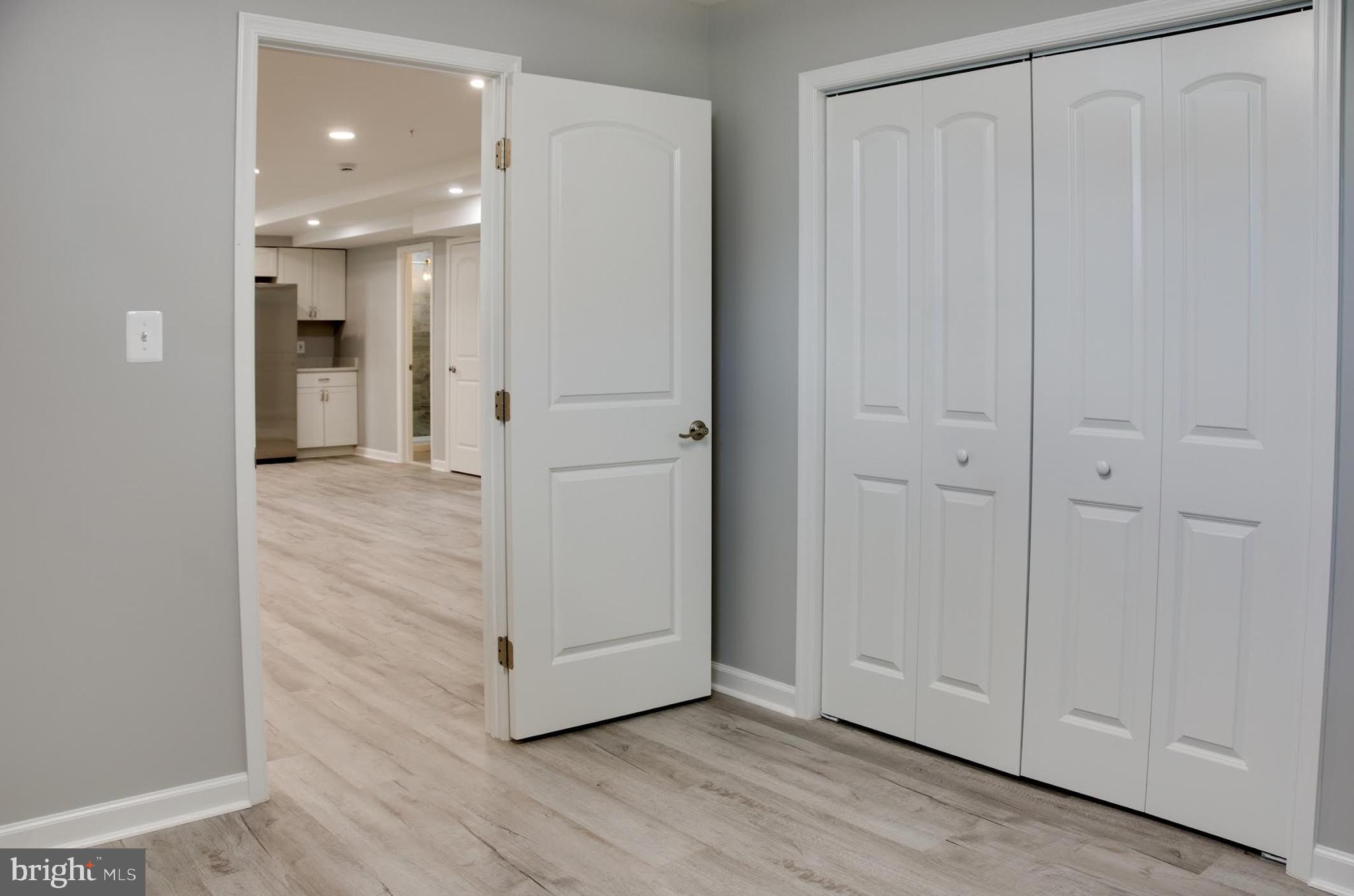 ST CHARLES SUB - SHEFFIELD - Residential Lease