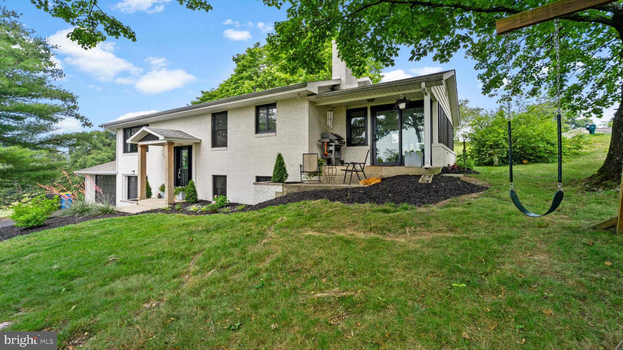 HAMPSTEAD - Residential