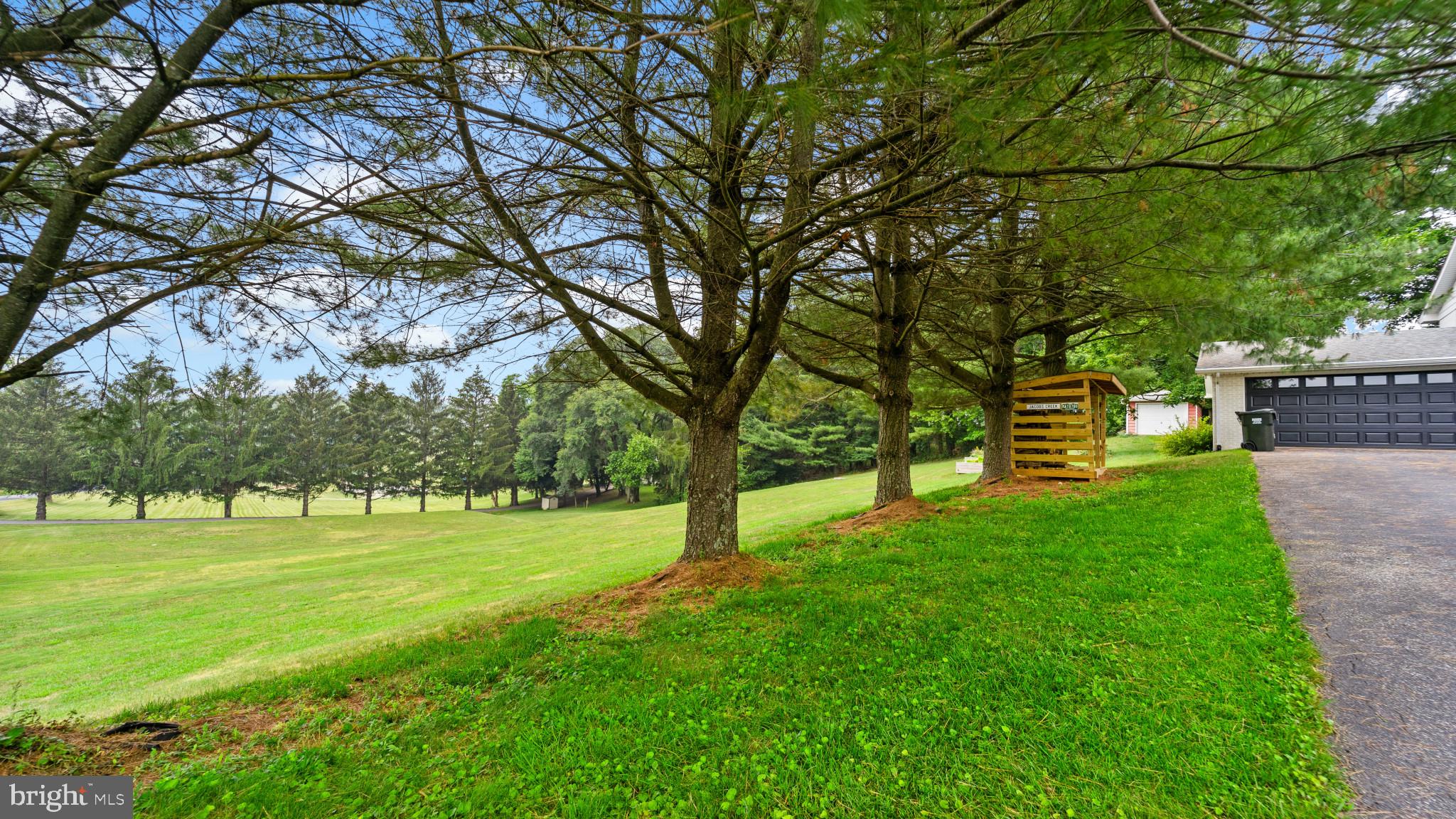 HAMPSTEAD - Residential