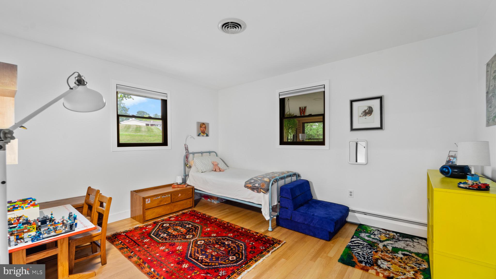 HAMPSTEAD - Residential